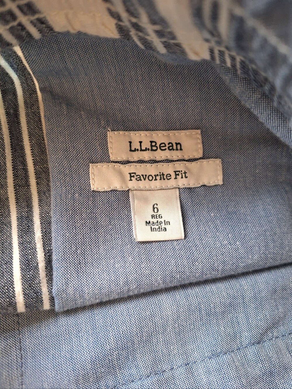 LL Bean Women's Favorite Fit Lakewash Dock Pull On Shorts Blue White Stripes 6 - Picture 3 of 7